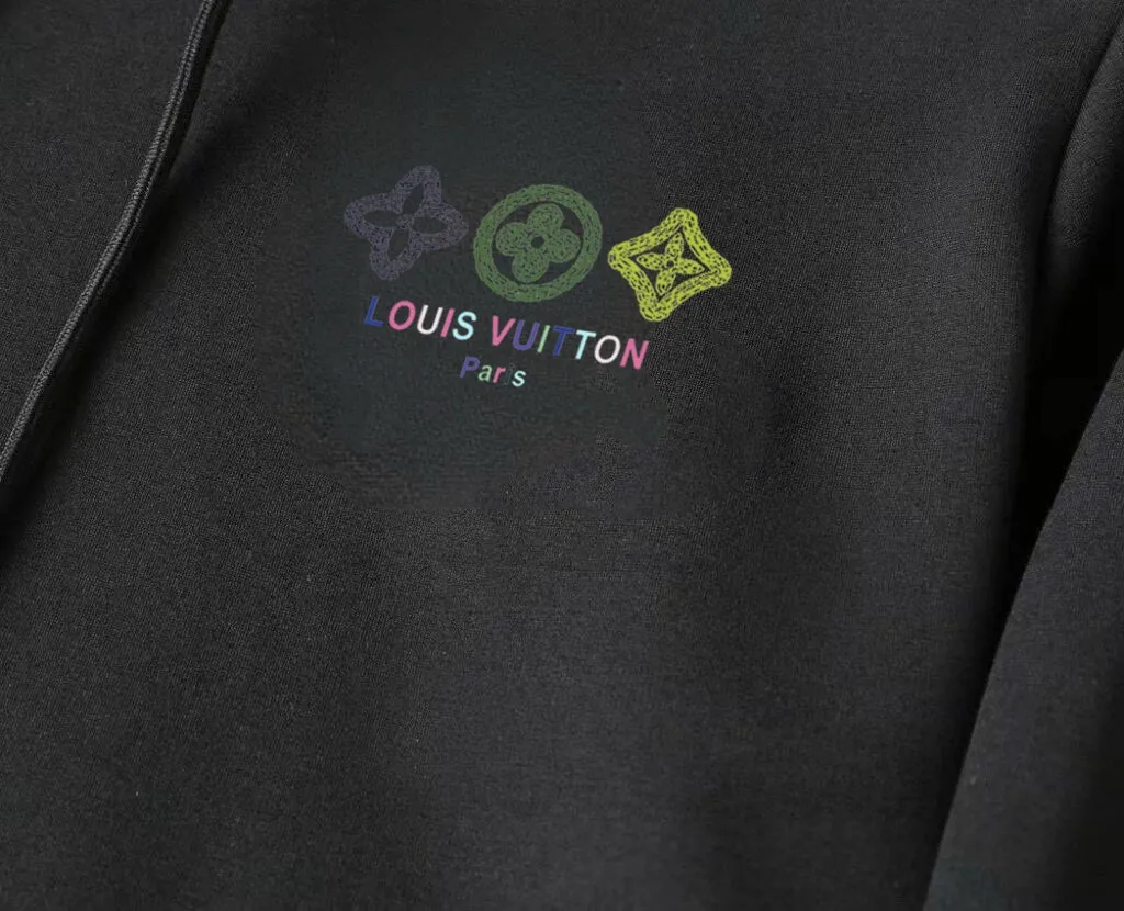 🅿️400 [LV Louis Vuitton] (Fat Man Gospel) hot-selling suit is coming. Focus on the original version of the official website. 2025 new hot-selling cardigan sweater suit. The original order is the best. 🇭🇰The meticulous work of top designers is dedicated to a fitting and perfect upper body effect. 100% natural high-quality Roman cotton, close-fitting comfort, noble and elegant! Original hardware embodies elegance and nobility! Counter size: M-5XL (maximum wear up to 220 pounds)